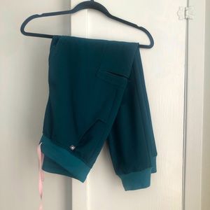 Figs Zamora Jogger Scrubs Caribbean Blue